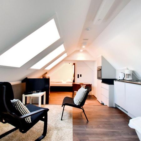Modern And Cozy Studio In A Former Coach House Robertville Eksteriør billede